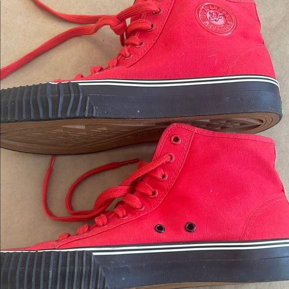 P.F flyers hi tops red - Picture 5 of 8
